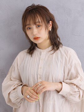 ソシエ アヴェダ さいたま新都心店(SOCIE AVEDA) 波ウェーブ/ミディアム［さいたま新都心駅/髪質改善]