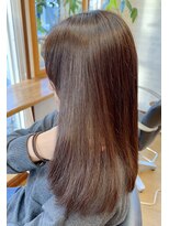 ココモ(cocomo)&nbsp;うる艶カラーでしっとりさらさらロングヘア