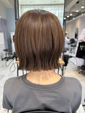 サンクチュアリー ウィズ コネクト(Sanctuary with connect) パッツンボブ×イルミナベージュカラー