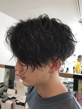 ローウェ バイ フィフス 立川メンズサロン(Louwe by fifth) メンズマッシュパーマニュアンスパーマスパイラルパーマ刈り上げ