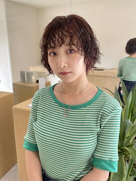 キュー(que) ショートパーマ くるくるパーマ レッドブラウン