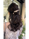 letters wedding hair arrangement