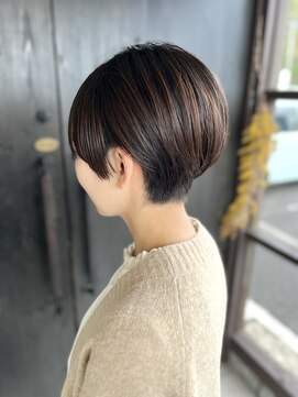 ラクレ(d.la cle) ラウンドシルエットと2セクションショート【ラクレ/西大分】