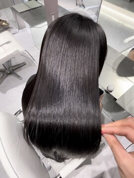 ルミス 銀座(Lumis) ストレートスタイル/艶髪/髪質改善/縮毛矯正/銀座/東銀座