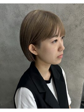ヴェイン 渋谷(vain) グレージュ　ハイトーン　ボブカット　丸みボブ