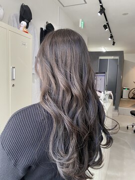 グラフ 立川(Graph.) インナーカラー Aujua髪質改善トリートメント