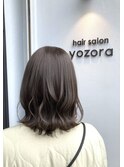 ヌードベージュ