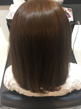 ディーヘアーデザイン(d.HAIR DESIGN) まとまり重視のミディアムスタイル