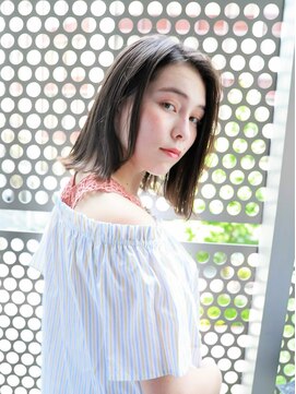 ルティア(Lutia) 切りっぱなし 簡単スタイリング ブルージュ