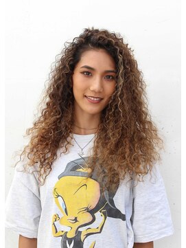 ラブ ロック Love' Lock ☆外国人風スパイラルパーマ・大阪ナオミ風?☆