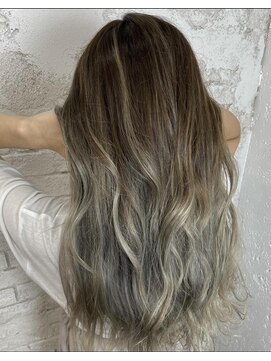 プライズ アイリス 池袋東口店(prize Iris) バレイヤージュ、グレージュ、20代30代40代