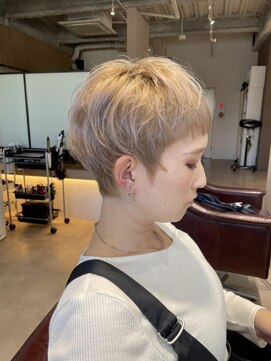 クロリ 淡路店(Chlori) 超立体ショート×ホワイティベージュ