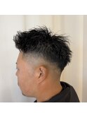 ツイストパーマ×フェードカット【MEN'S HAIR】波巻きハイライト