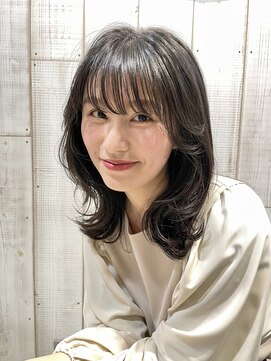 ヘアメイク カン プラスエフ(HAIR MAKE KANN+f) 大人くびれヘア 外ハネ ヨシンモリ