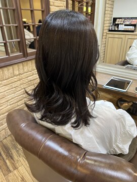 トータルビューティーサロン プリエ(prier) レイヤーカット｜レイヤーロング/アッシュブラック/クラゲヘアー