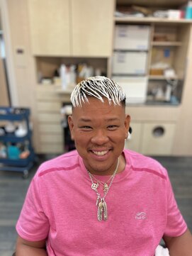 銀座マツナガ 神田店 30代40代メンズ刈り上げフェード短髪バーバースタイルワイルド