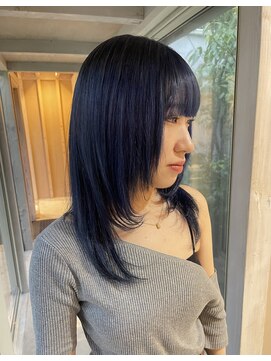 ニーノ(Nino) ネイビーブルー×顔周りレイヤー