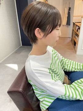 ルフテ(LOFTE) 丸みショートヘア×オリーブカラー☆