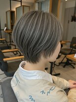 ヘアーカッティングガーデン ジャック モアザン 梅田店&nbsp;ボブ/ショートボブ/ハイライト/20代/30代/大人女性/白髪ぼかし