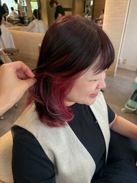 トゥ ルーチェ(tu.luce) 【コン】インナー×ネオンピンク