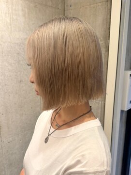 ロッカヘアエジェ(ROCCA hair eje.) ミルクティーベージュボブ
