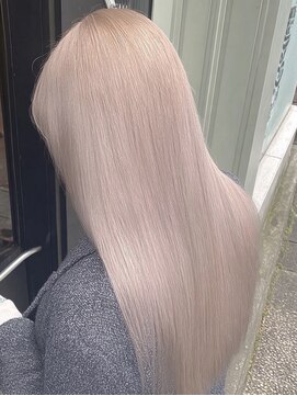 ミルクティー/ブリーチカラー/ウルフカット/レイヤーカット