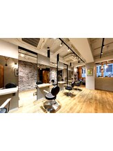 La fith hair ail 京橋店【ラフィス ヘアー エイル】