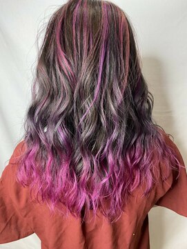 ブレイク(BREK) ピンクグラデーション×ハイライト