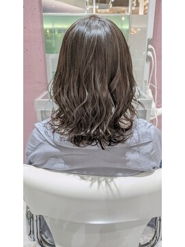 リガナッツ 池袋店(Riganuts) ゆるふわミディアムレイヤー