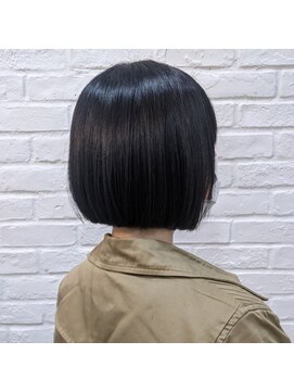 ミグバイリグ(MIG×LIG) 黒髪　艶ボブ