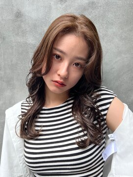 ロンド ストラーダ 心斎橋(Lond strada) 韓国前髪顔周りロング×デザインカラー[心斎橋/髪質改善]