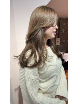 ヌー 代官山(nuu) こなれミディ流し前髪ベージュカラー