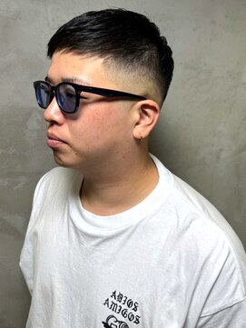 ディスイズバーバーサード(THIS IS BARBER 3rd) スキンフェード　クロップ　バーバー　ベリーショート