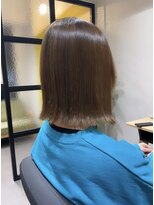 キュー(CEU) 切りっぱなしボブ