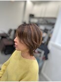 ひし形シルエットの美人ショート
