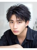 ニュアンスパーマツーブロックフェザー黒髪