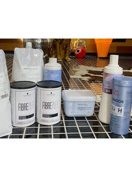 経験豊富なスタイリストがマンツーマンで施術◎骨格やお悩みに合わせた理想のスタイルを実現！