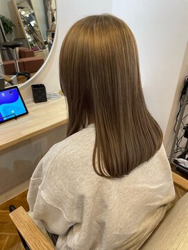 エルア(elua) ライトブラウンベージュ