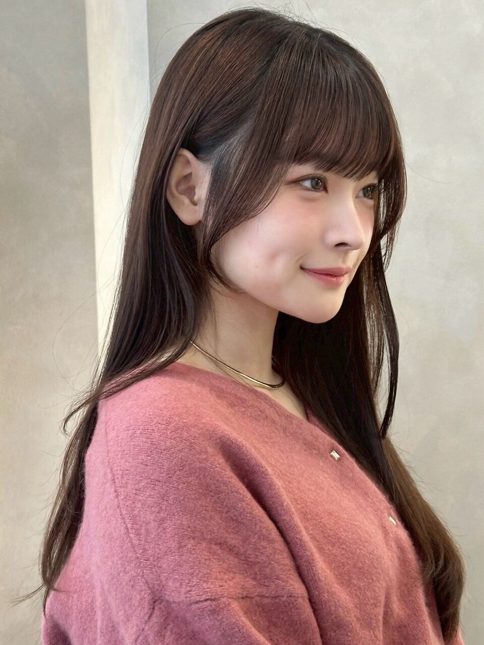 美髪ロングレイヤー韓国ヘア顔まわりレイヤー暗髪ダークブラウン
