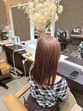 ヘアーアンドビューティーショップ エボルティー(hair&beauty shop EvoLuty) ほんのりピンクベージュ
