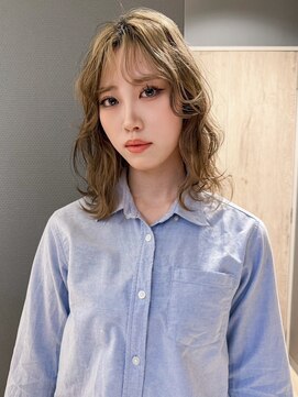 アンドファインヘアービューティー(AND FINE hair beauty) ベージュカラー×ウェーブヘア