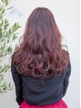 モカ ヘアーデザイン(moca HAIR DESIGN)&nbsp;パーマをしてコテで波巻きにしています。