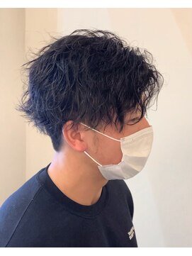 ラドンナ(LA.DONNA) ツーブロック×スパイラルパーマ