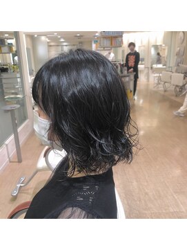 レンジシキチジョウジ (RENJISHI KICHIJOJI) コテ風パーマ【RENJISHI AKN】