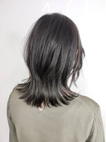 コヨミ(koyomi)&nbsp;クールカラーウルフ風くびれミディ20代/30代/40代