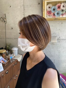 トト 船橋店(toto.) 黒髪/グレーベージュ/レイヤーロング/前髪パーマ[西船橋/津田沼]