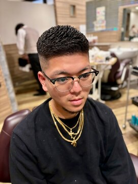 銀座マツナガ 神田店 濡れパンスキンフェード短髪ショートパンチパーマアイロンパーマ