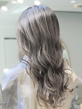 モナバイルーブル(MONA by Louvre) 【MONA】ハイライトカラー/シルバー/ハイトーンカラー