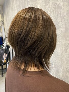 イーラ(E-LA) ウルフボブ