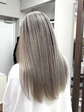 リングバイモアムー(Ring by Moremuu) issy ダブルブリーチ シャドールーツ